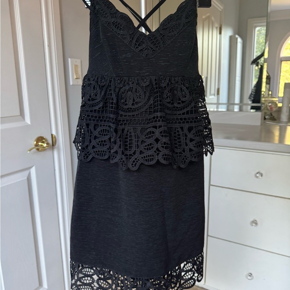 Gianni Bini Elegant Black Lace Peplum Dress US 4 - Picture 13 of 17